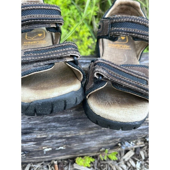 Stride Rite Brown Black Kids Sandals Hook And Loop Closure 9.5 - Picture 2 of 9